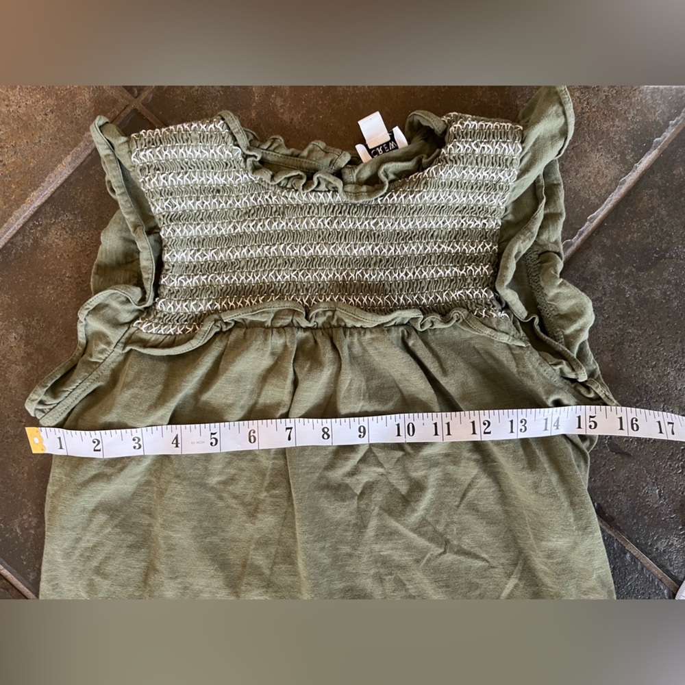 🌸2/20 J.Crew Olive Flutter sleeve Cottagecore Summer Soft Boho Minimalist Top XS - Picture 6 of 7